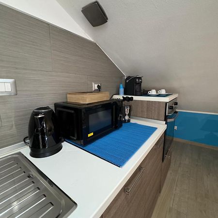 Sky Loft Apartment Алба Екстериор снимка